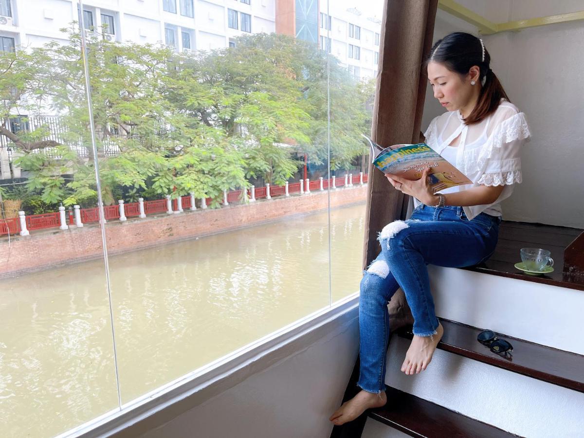 Lively And Cozy Canal House ,Entire House Bangkok Exteriör bild